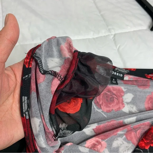 Torrid Red Floral Chiffon Blouse Ruffle Cuff Surplice Neck Women’s Size US 4x - Picture 8 of 13